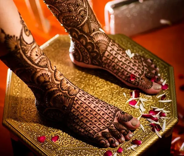 Fashionable Mehndi